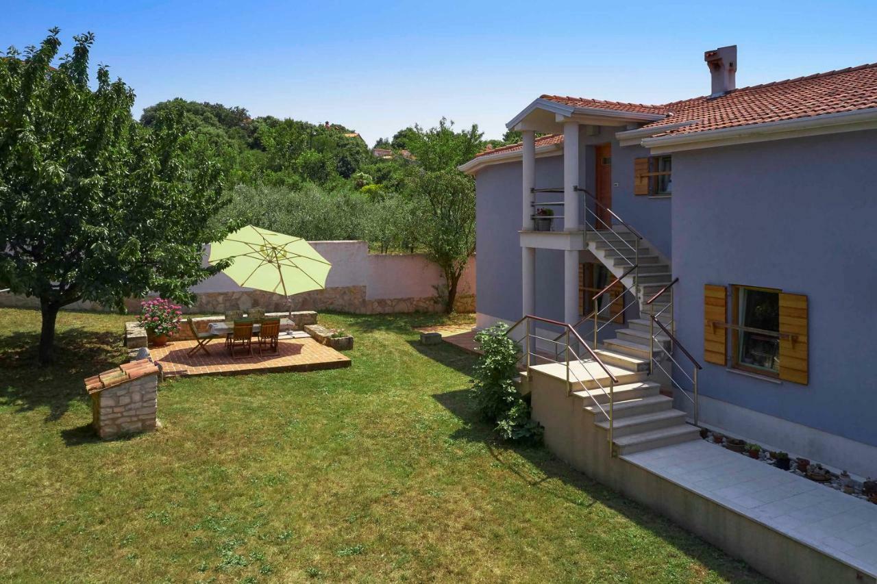 Villa Giardina Apartments Vinkuran Exteriör bild