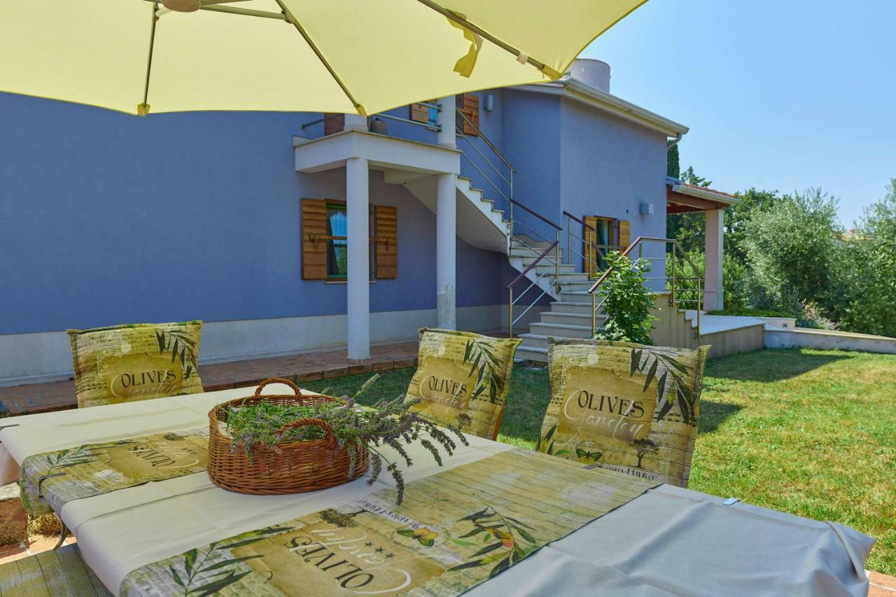 Villa Giardina Apartments Vinkuran Exteriör bild