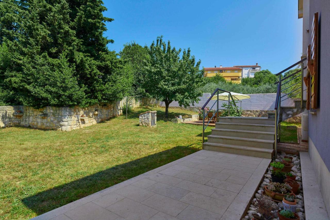 Villa Giardina Apartments Vinkuran Exteriör bild